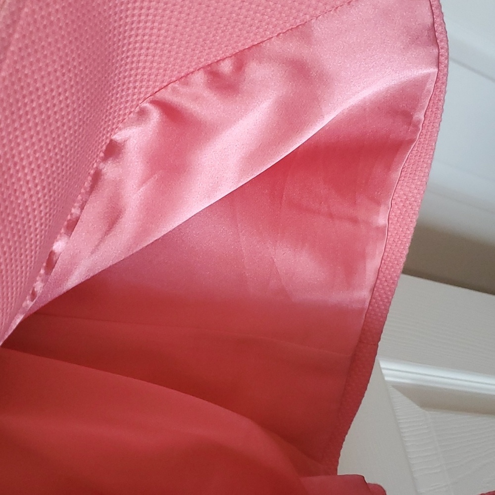 Pink Coat - Picture 4 of 4